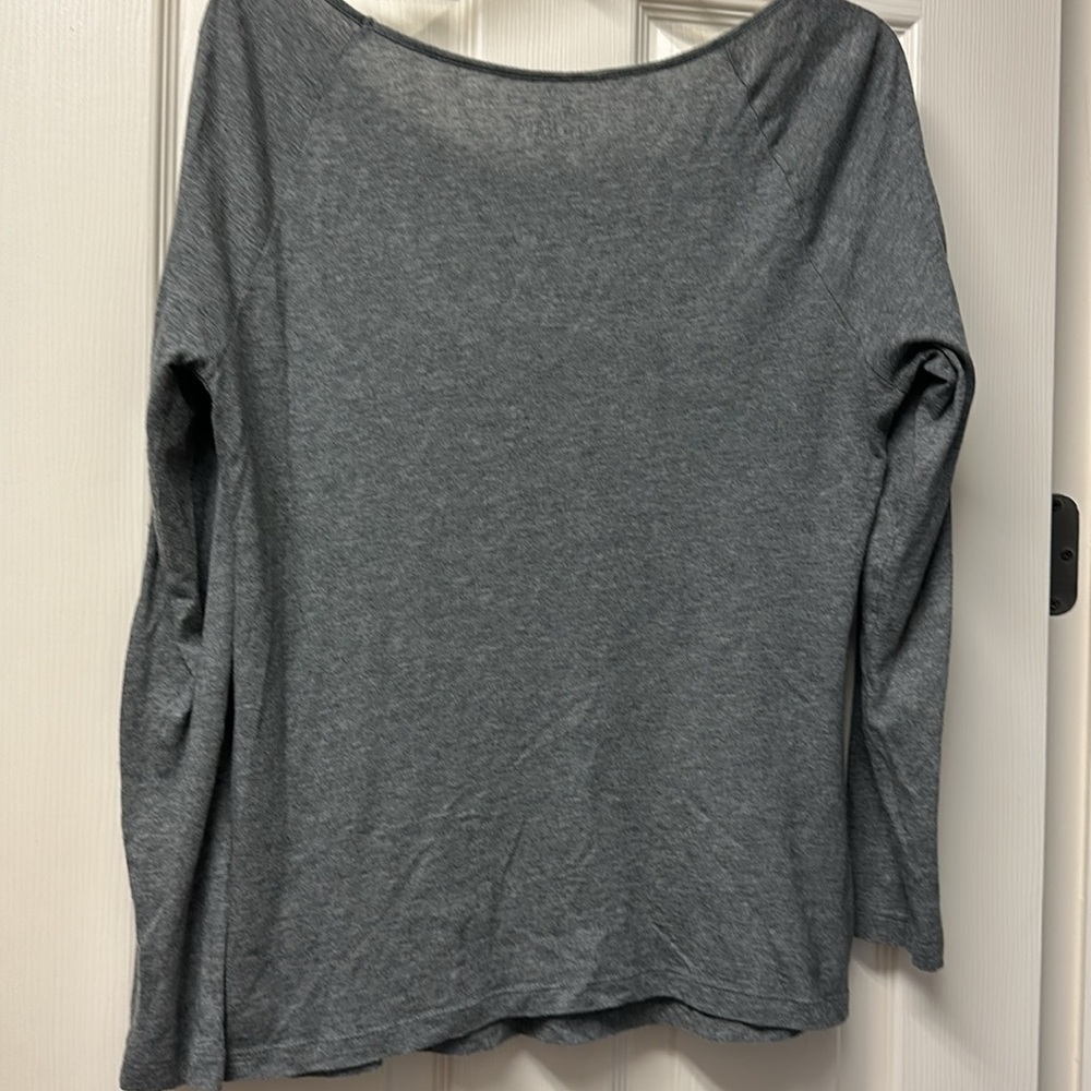 Old Navy sequin top - Picture 5 of 6
